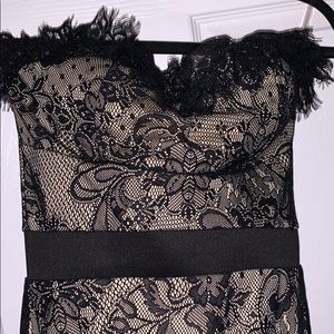 Gorgeous lace strapless dress  S